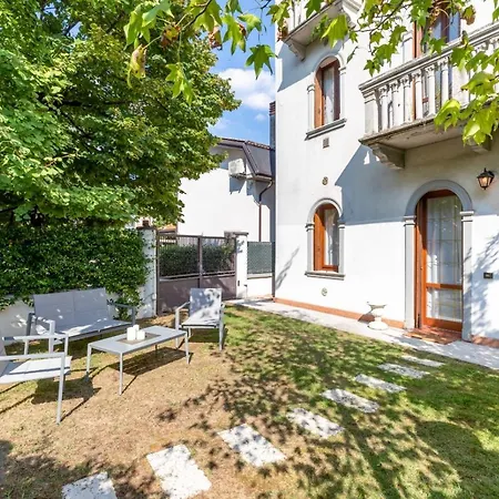 Pet-friendly & Modern With Garden Lejlighed *
