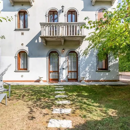 Pet-friendly & Modern With Garden Lejlighed *