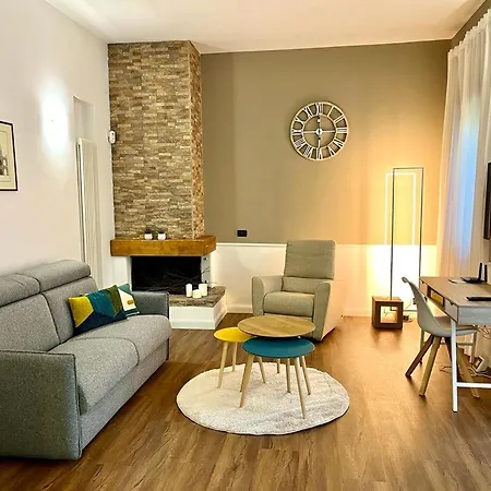 아파트 Pet-friendly & Modern With Garden 비첸차