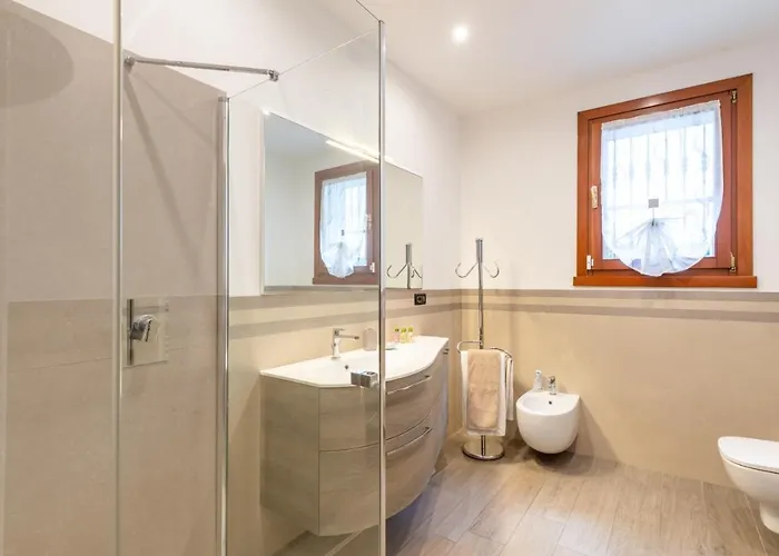 Pet-friendly & Modern With Garden